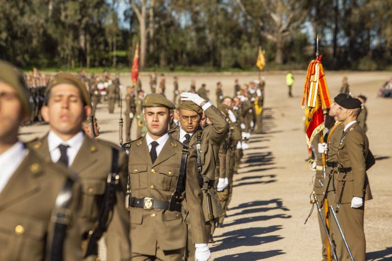 Fotos: Multitudinaria Jura de Bandera en el Cefot de Cáceres