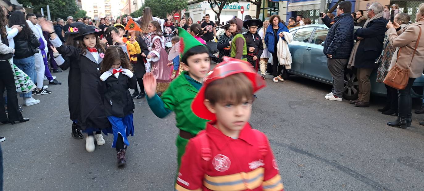 Fotos: Las candelas de Santa Marina calientan el Carnaval