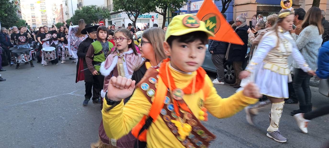 Fotos: Las Candelas ya calientan el Carnaval de Badajoz en Santa Marina