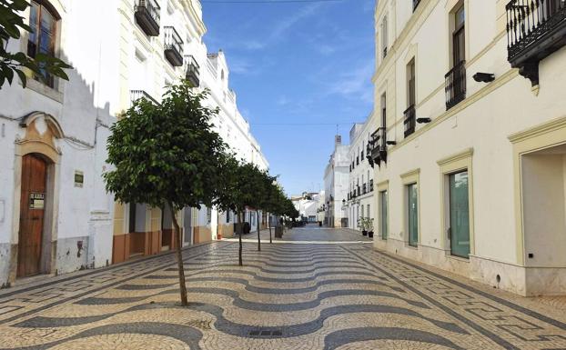 Calle de Olivenza con el empedrado típico portugués. 