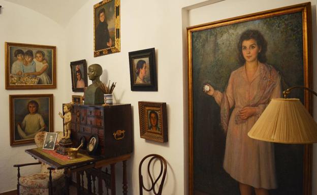 Imagen principal - Una de las salas del museo.
