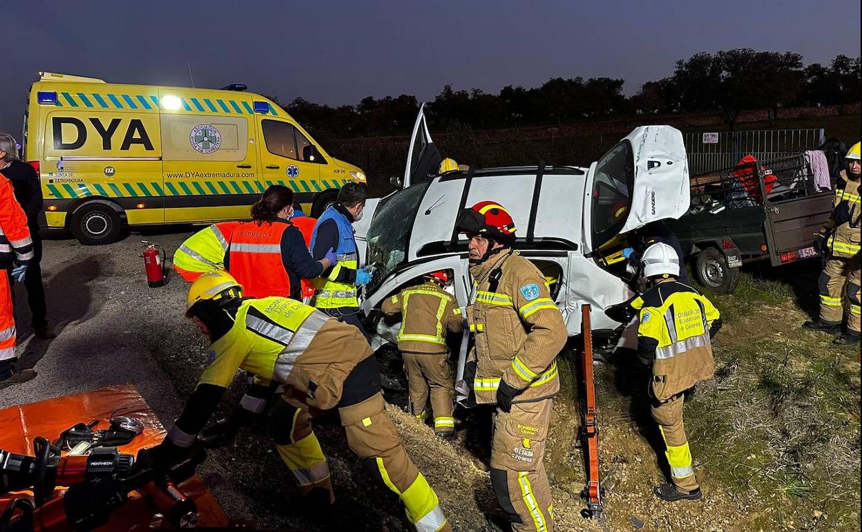 Los bomberos han tenido que excarcelar a la víctima.