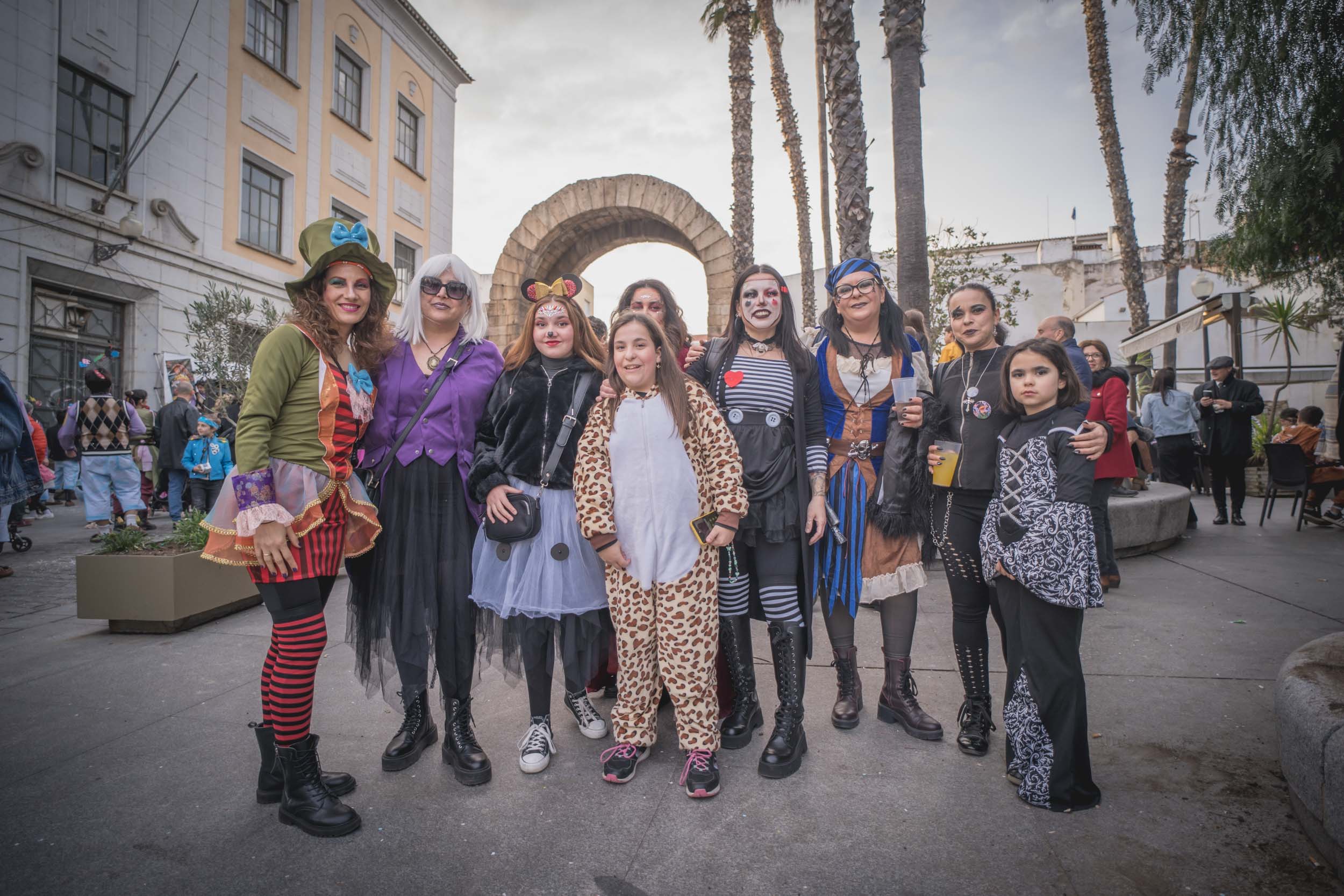 Fotos: Mucho público el sábado del Carnaval Romano