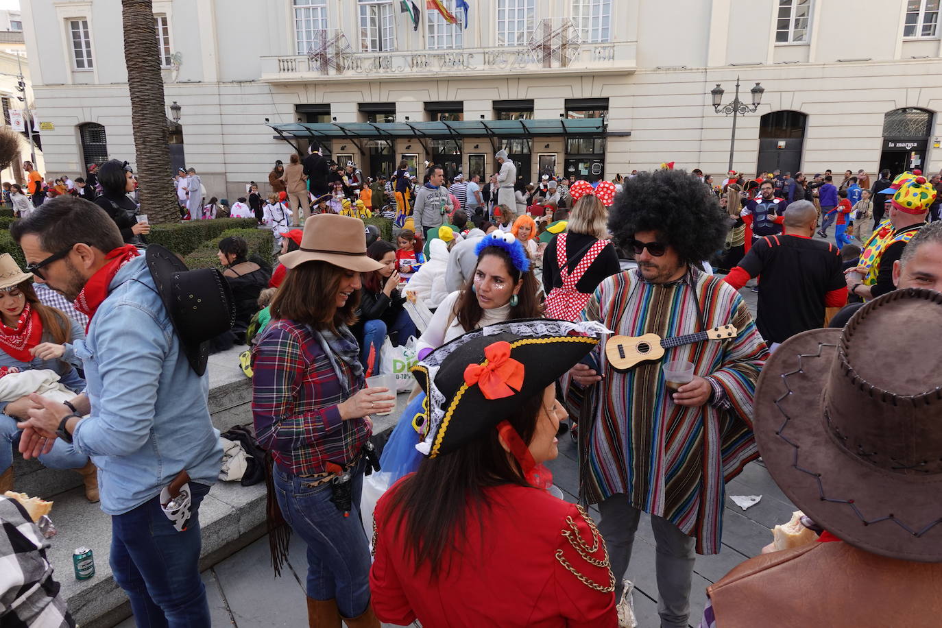 Fotos: Así celebra Badajoz su sábado de Carnaval