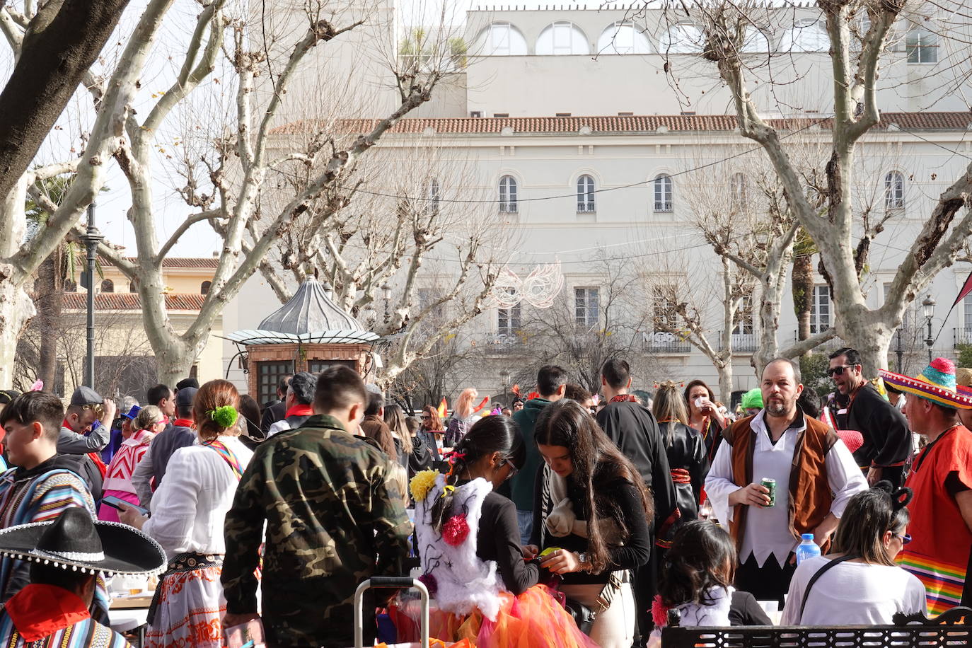 Fotos: Así celebra Badajoz su sábado de Carnaval