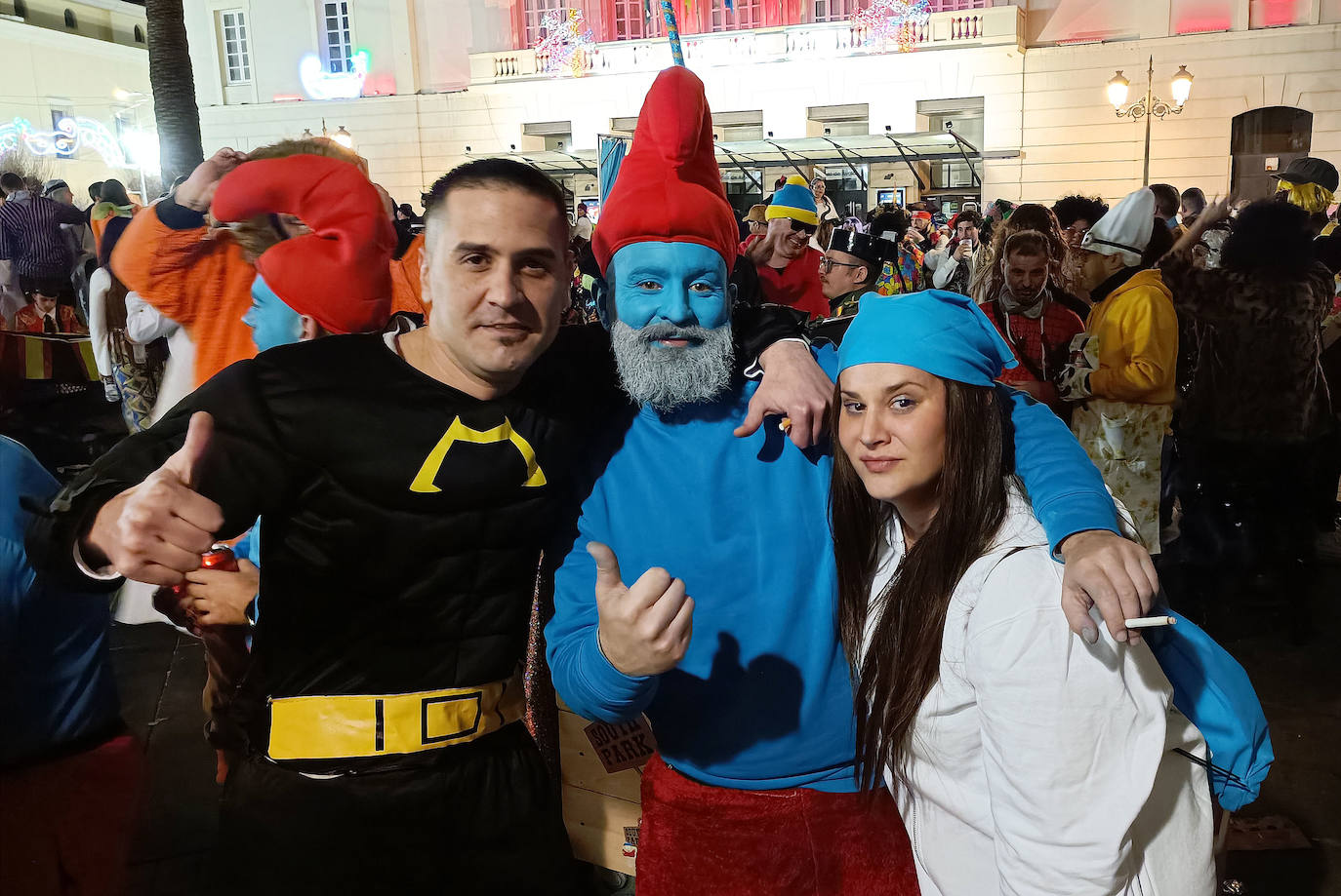 Fotos: Carnaval | Imágenes de la noche de sábado en Badajoz