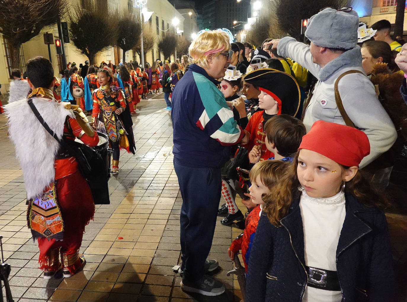 Fotos: Carnaval | Imágenes de la noche de sábado en Badajoz