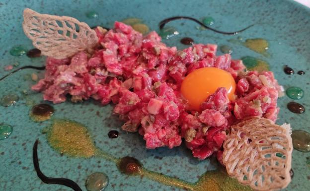 Steak tartar.