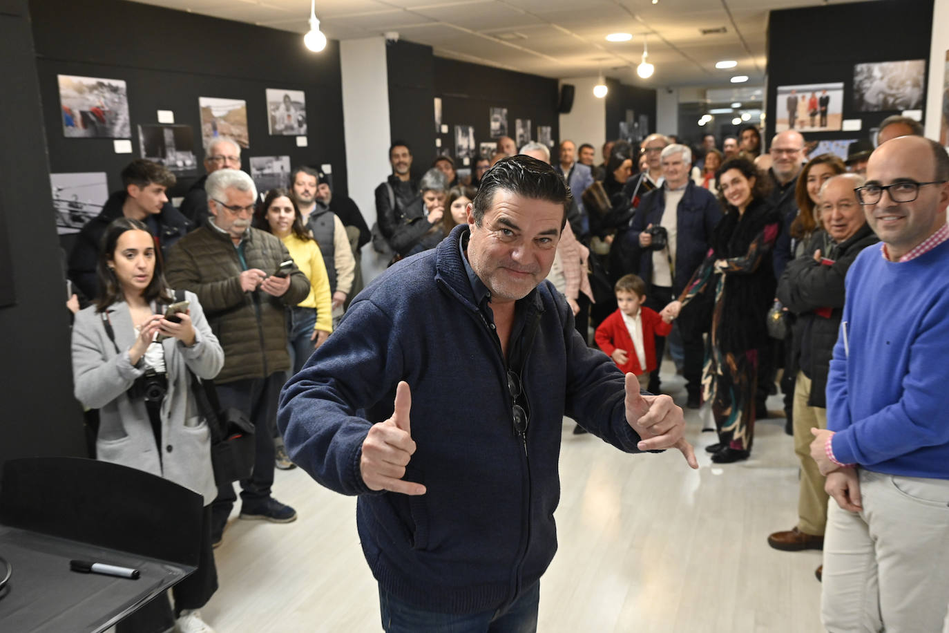 Casimiro Moreno durante la presentación de su exposición 'Capturados'. 