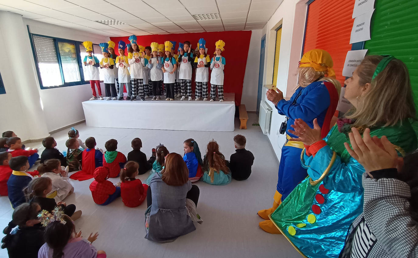Encuntro en el colegio Nuestra Señora de Fátima. 