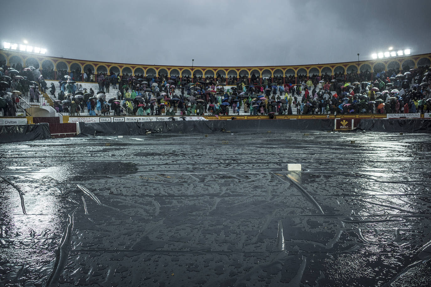 Fotos: La lluvia obliga a suspender el último festejo de la Ferida de Olivenza