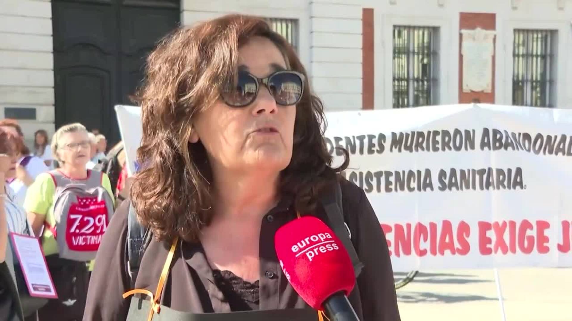 Marea de Residencias se concentra para pedir "justicia" por los fallecidos durante la pandemia