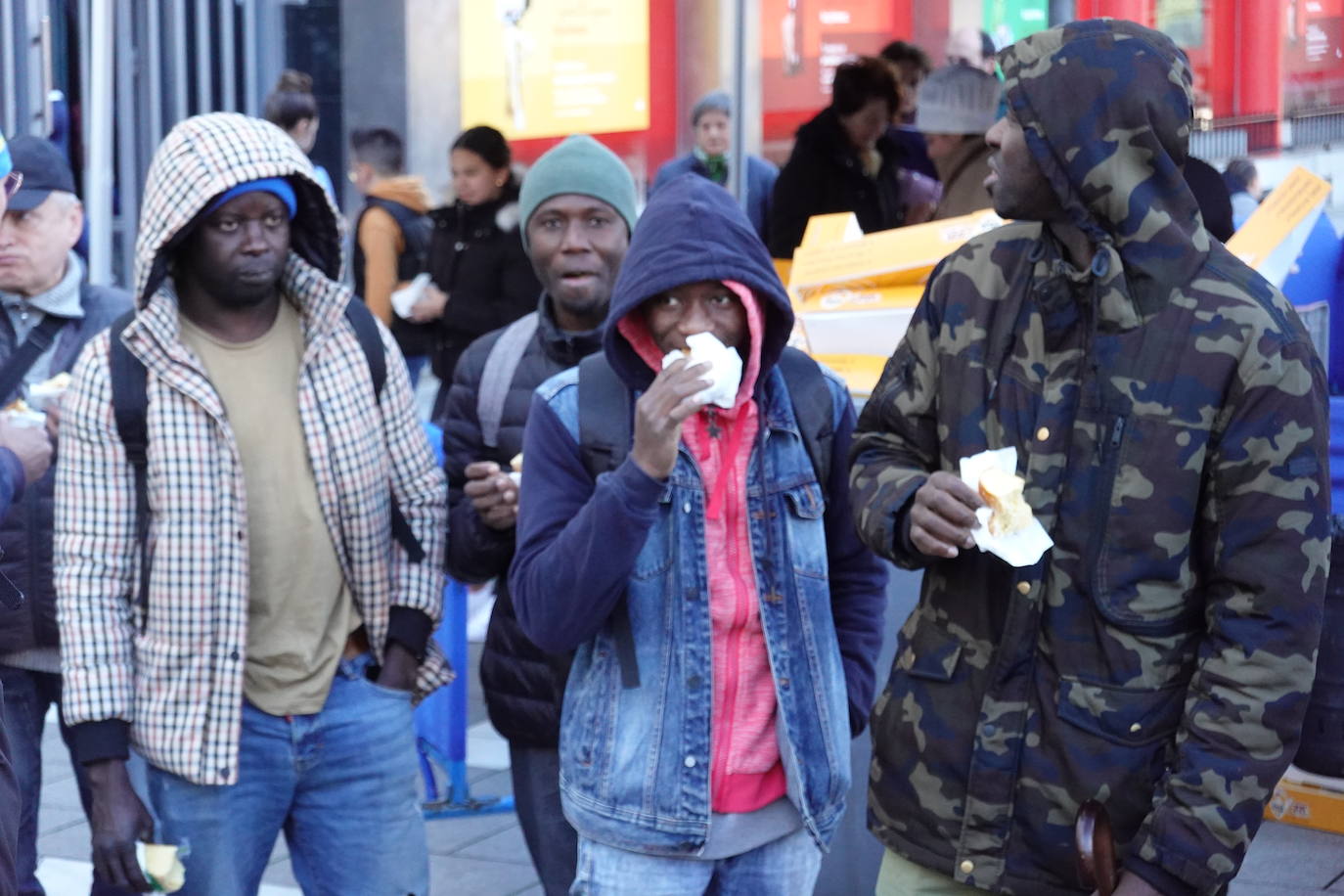 El reparto de roscón en Badajoz, en imágenes