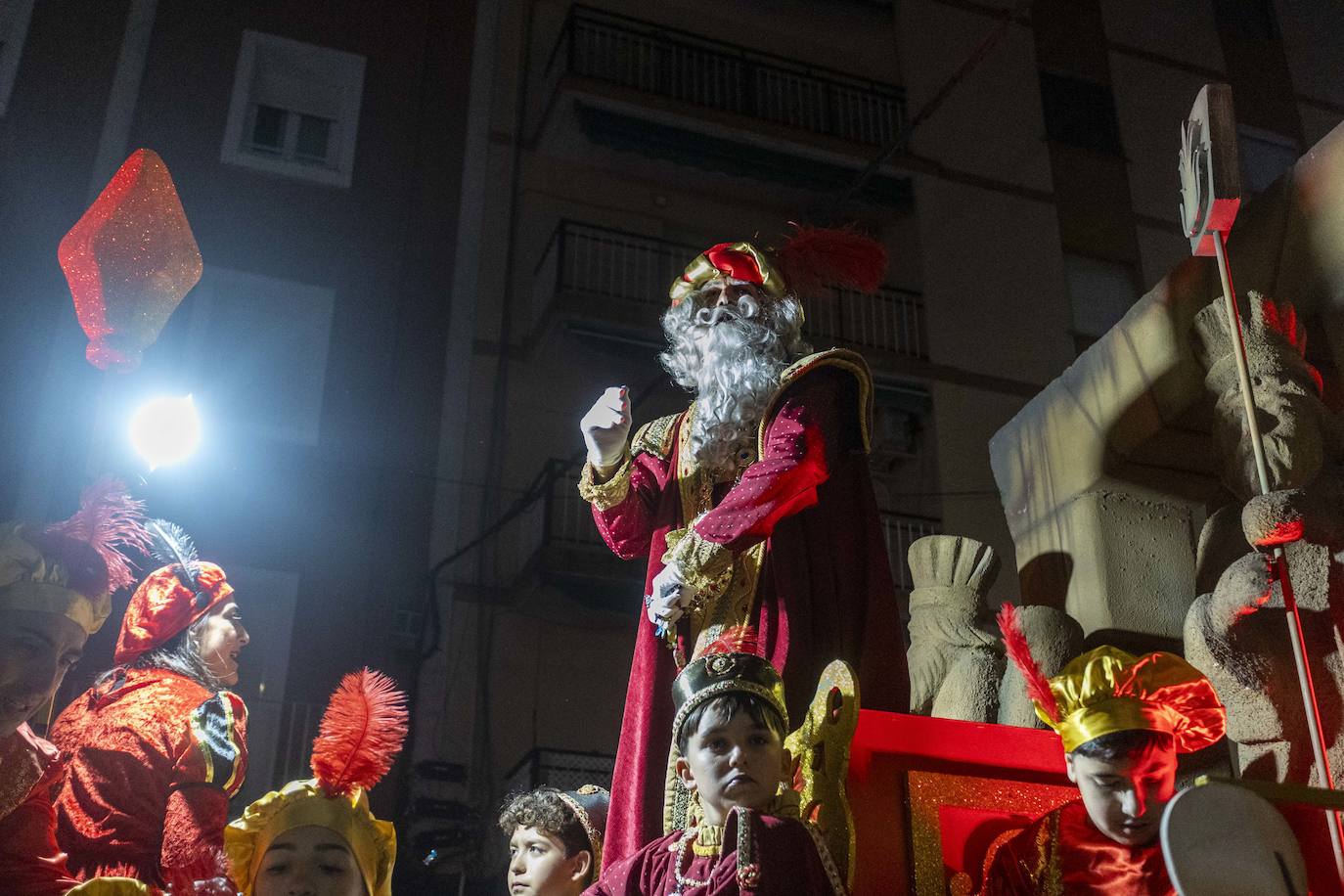 El desfile de los Reyes Magos en Cáceres en imágenes