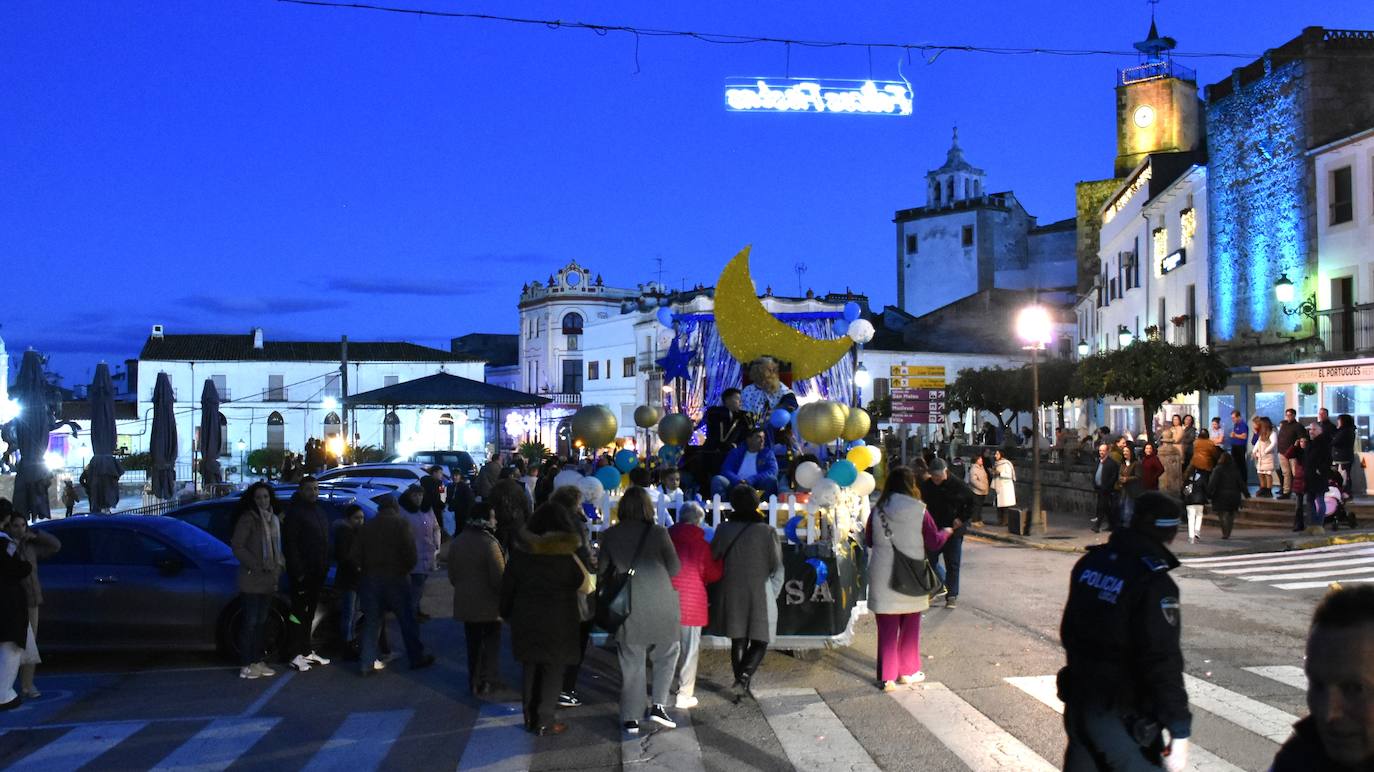 Los Magos de Oriente llenan Alburquerque de ilusión