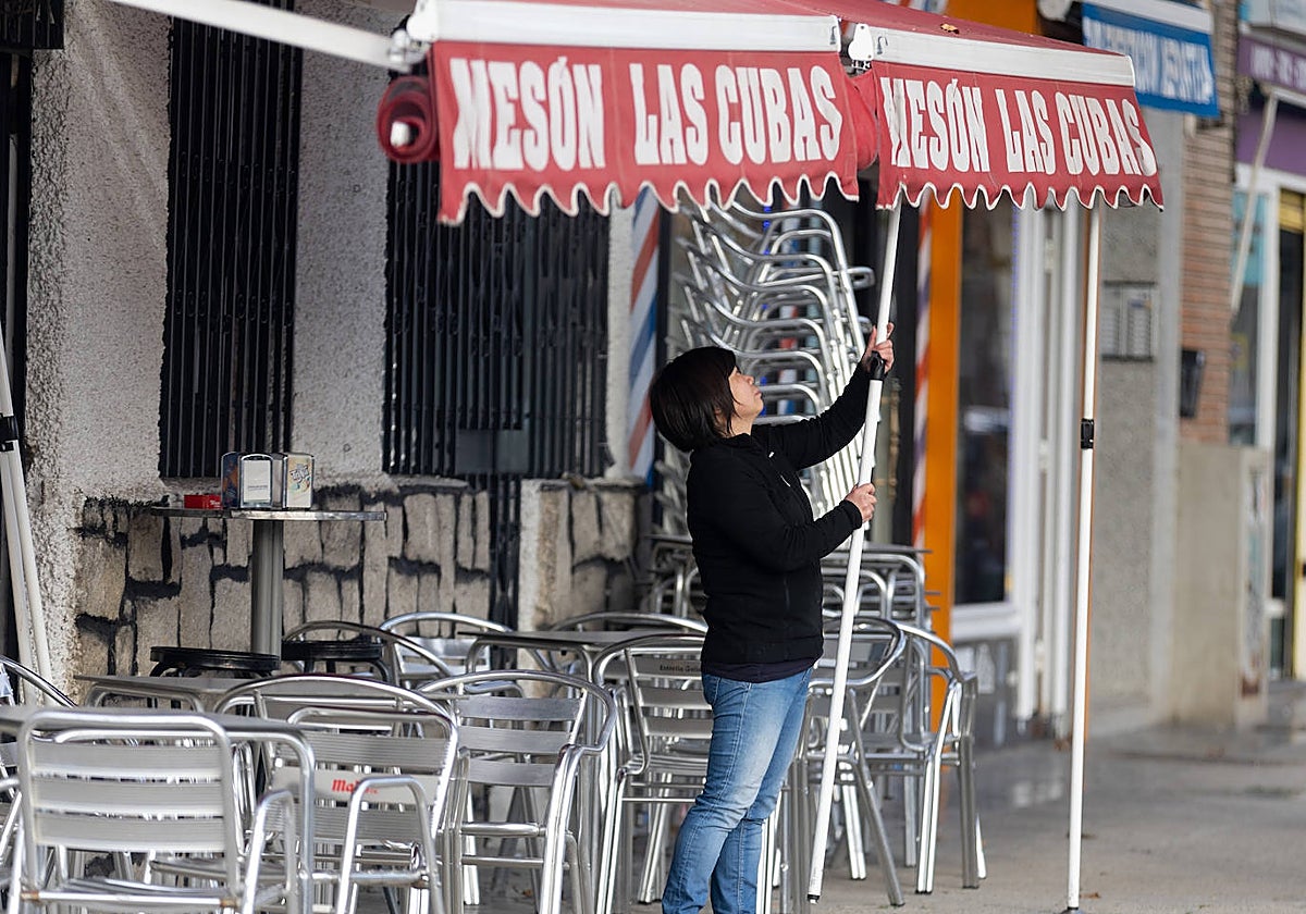 Un salario menos mínimo