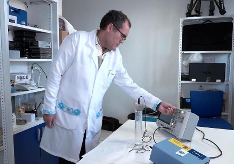 Antonio Jiménez, científico y profesor de la asignatura de Física Aplicada en la Escuela Politécnica de Cáceres.