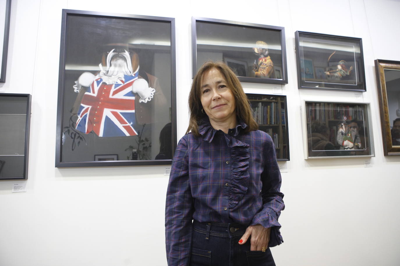 Mari Paz Maza inauguró 'Los perros de Cotton' en La lente y el pincel