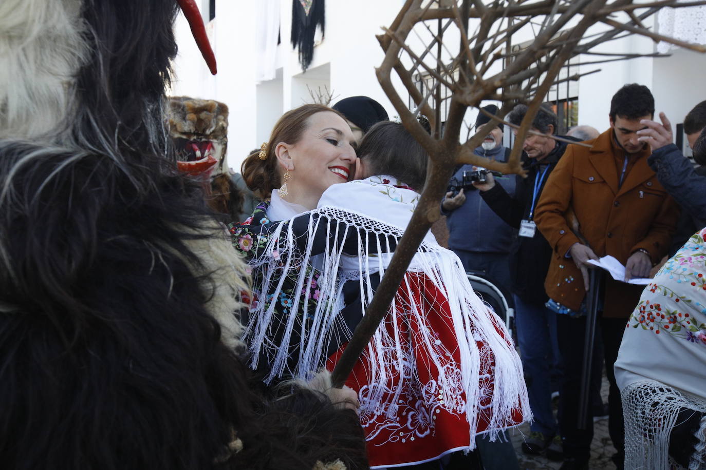 Carantoñas multitudinarias y con ansia de ser internacionales