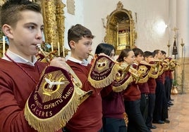 Integrantes de la banda infantil del Espíritu Santo durante el acto celebrado este sábado en Santo Domingo.