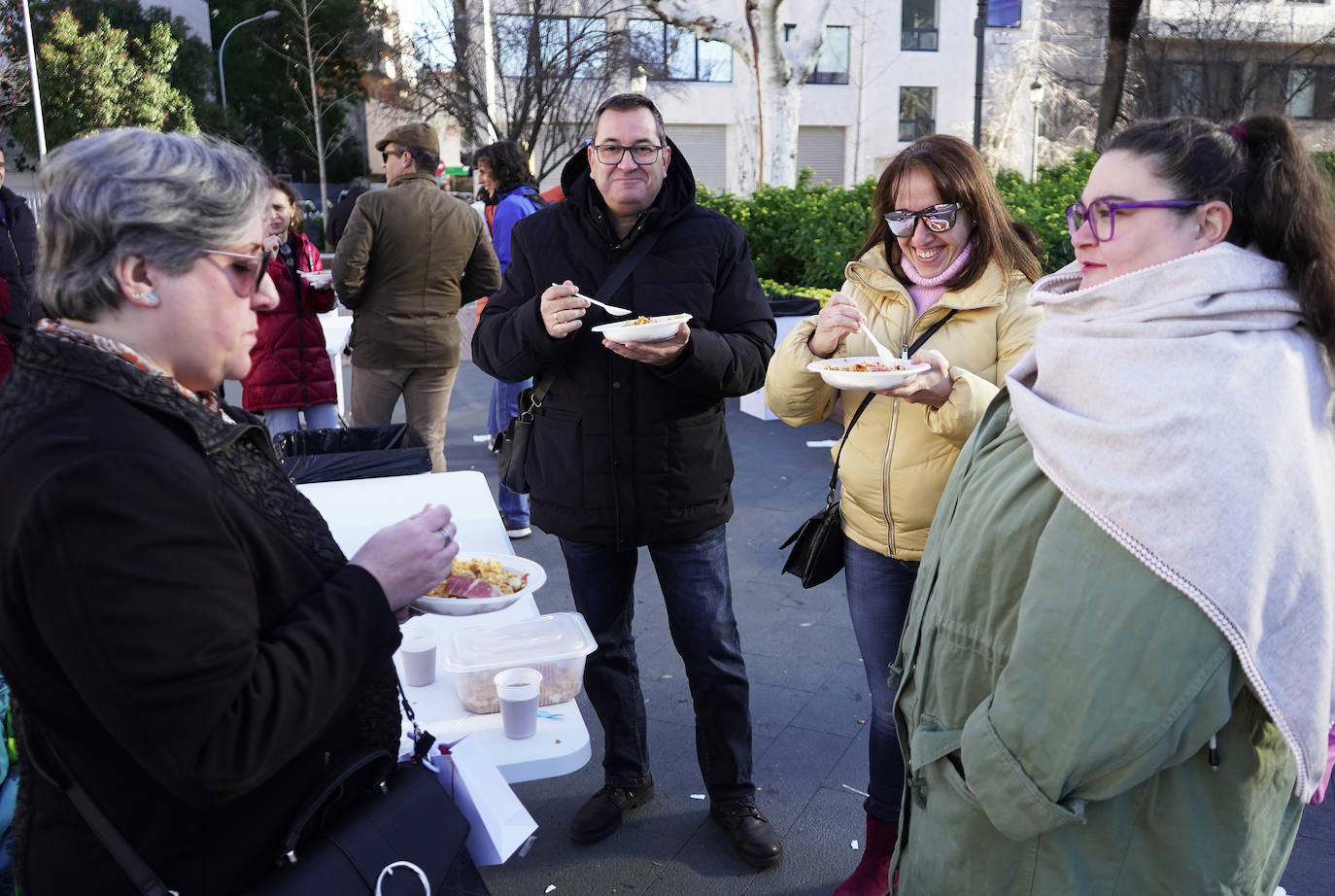 2.500 raciones de migas solidarias en Badajoz