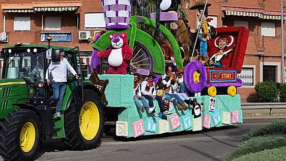Se buscan tractores y remolques para el desfile de la Romería de Piedraescrita