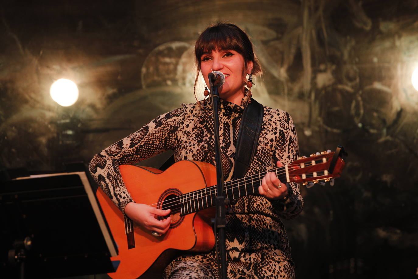 La cantante manchega Rozalén actuó este viernes en 'Canciones en su tinta'. 