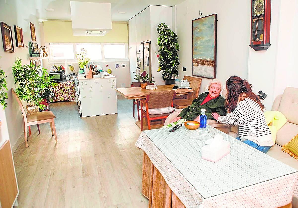 Detalle de una vivienda obtenida de lo que eran tres locales comerciales en bruto en la calle Berna.