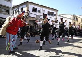 Los Negritos de San Blas vuelven a danzar en Montehermoso
