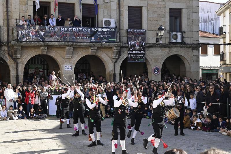 Las mejores imágenes de los Negritos de San Blas de Montehermoso (II)