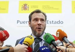 Óscar Puente: «No se van a perder servicios y líneas de transporte de viajeros por carretera»