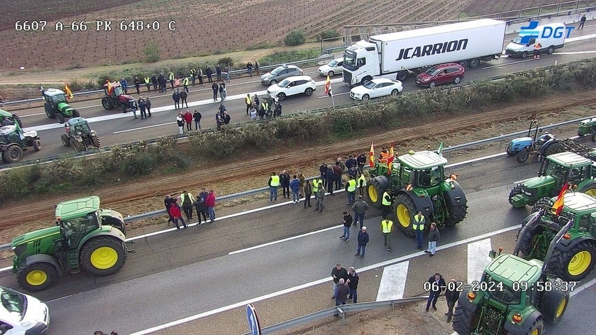 Imágenes de las movilizaciones de los agricultores en la región