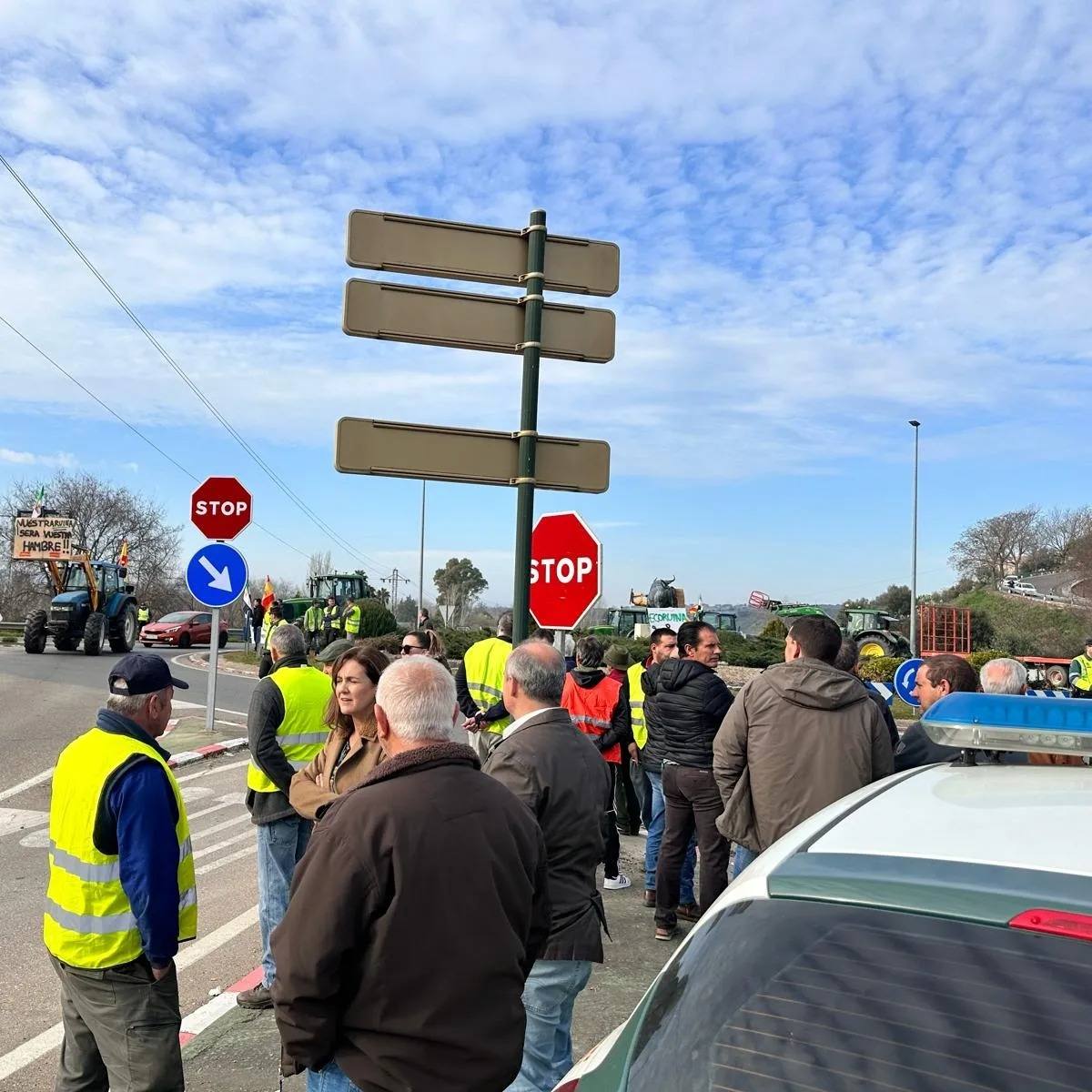 Concentración de los agricultores en Coria.