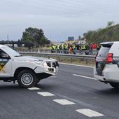 Fotos | Los manifestantes retoman este viernes sus protestas con cortes de carreteras