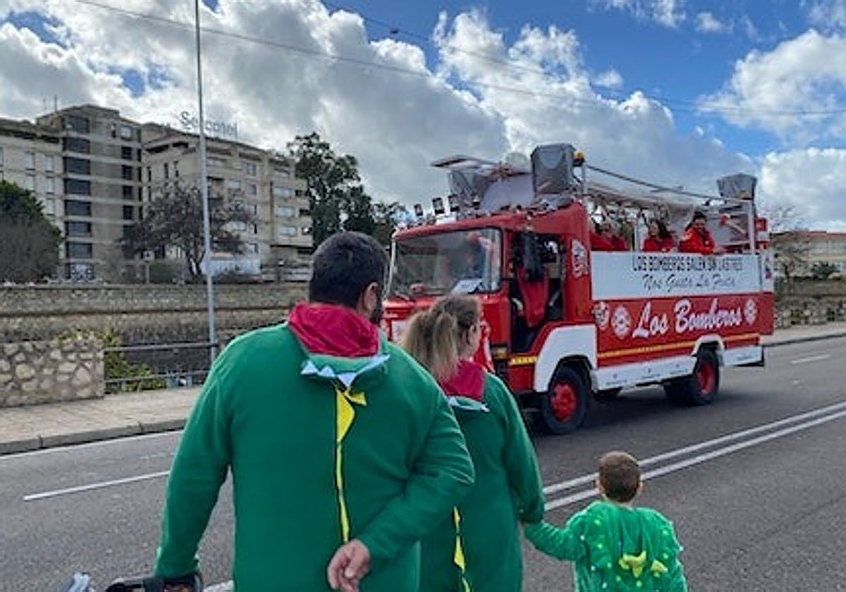 Artefacto en el Paseo Fluvial, este sábado.