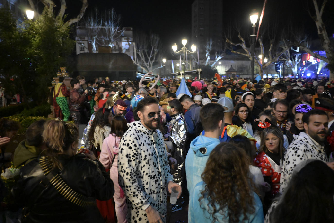 Lo mejor de la primera noche del Carnaval de Badajoz, en imágenes