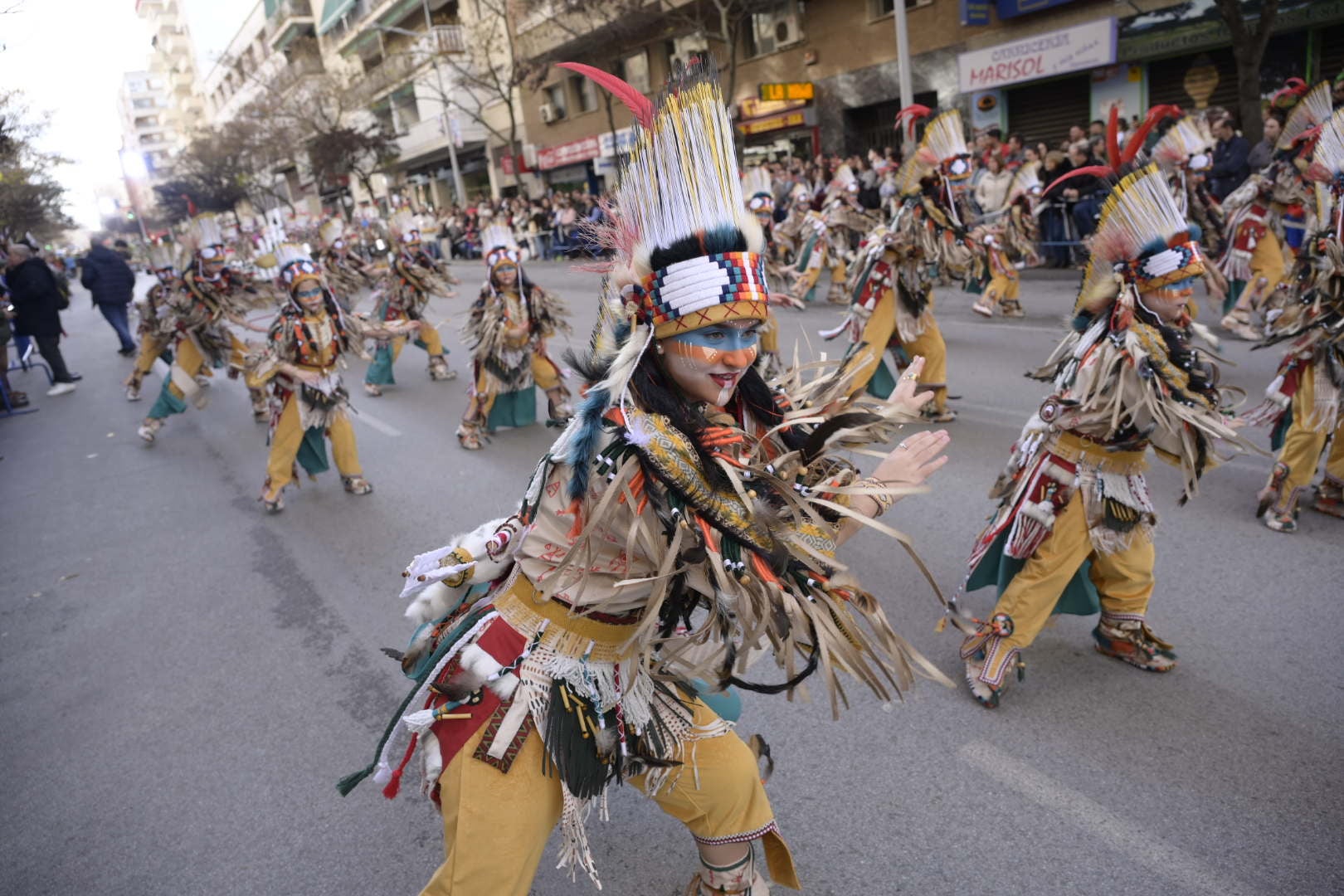 Las mejores imágenes del colorido desfile infantil del Carnaval de Badajoz 2024 (II)