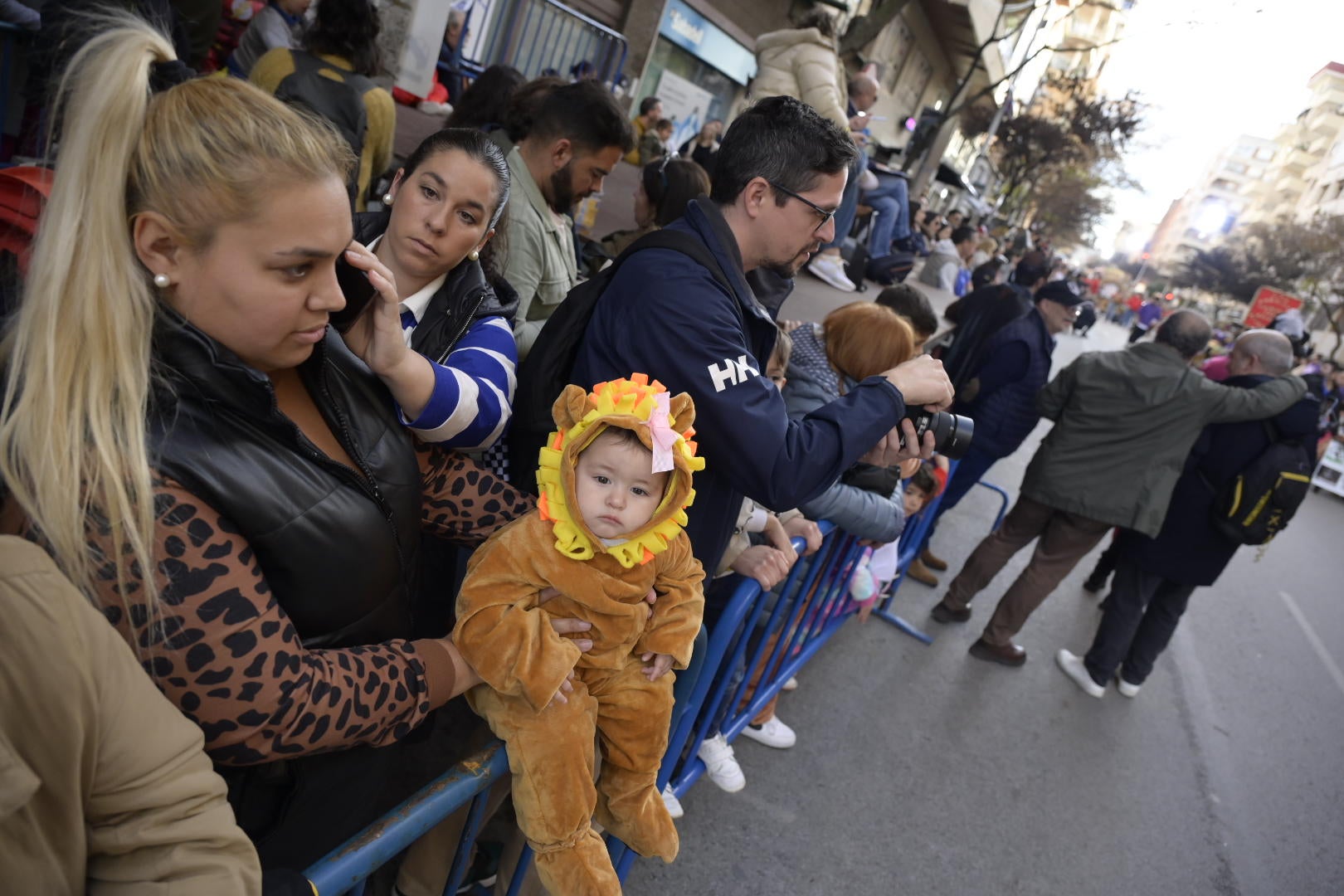 Las mejores imágenes del colorido desfile infantil del Carnaval de Badajoz 2024 (II)