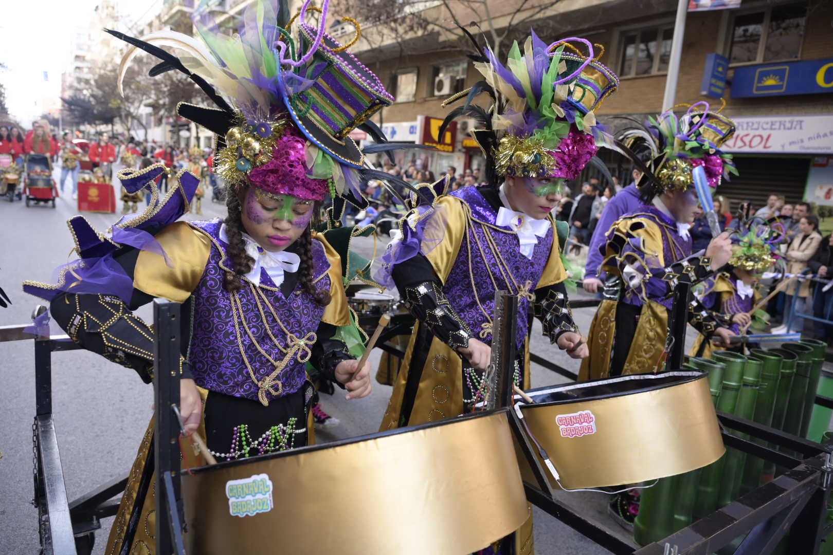 Las mejores imágenes del colorido desfile infantil del Carnaval de Badajoz 2024 (II)