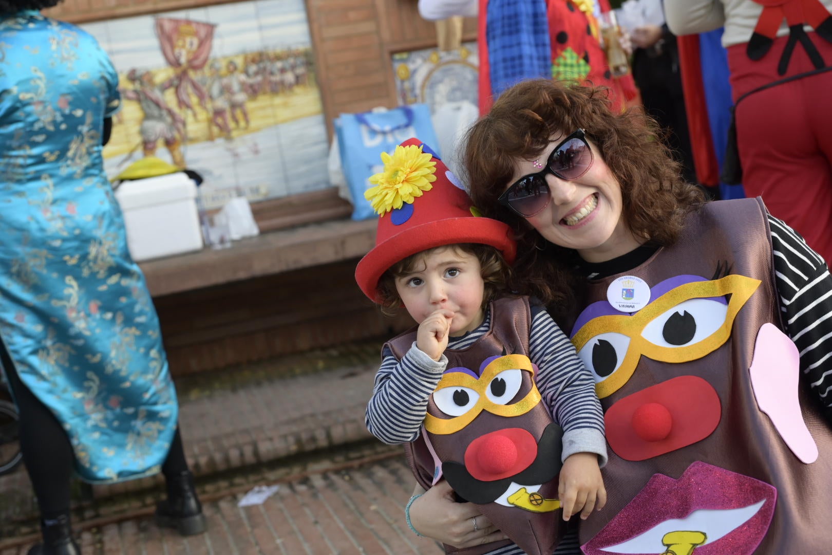 Las mejores imágenes del colorido desfile infantil del Carnaval de Badajoz 2024 (I)