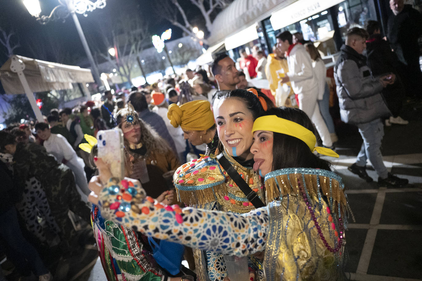 Fotos | Ambiente en el lunes del Carnaval de Badajoz 2024