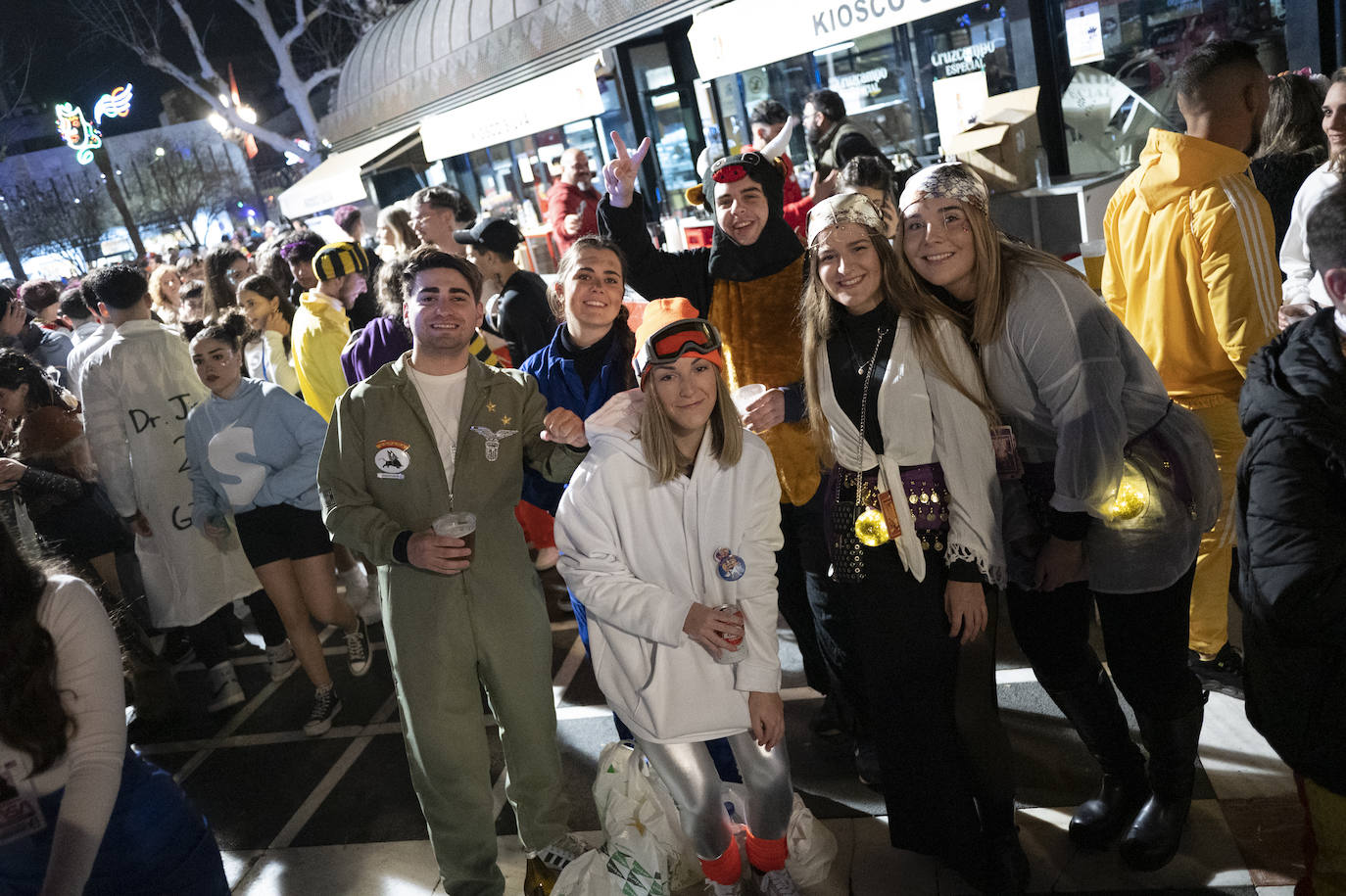 Fotos | Ambiente en el lunes del Carnaval de Badajoz 2024