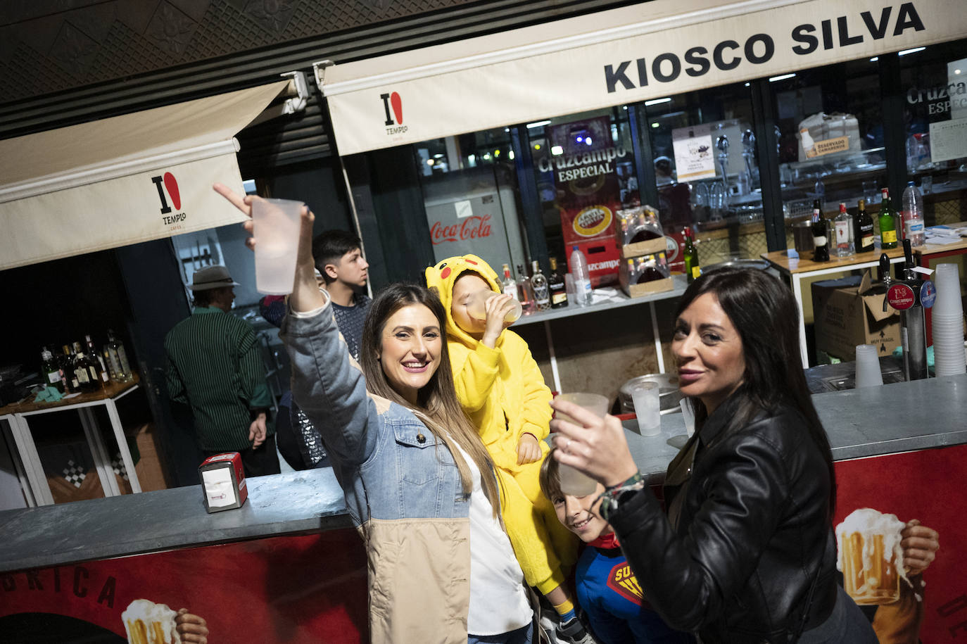 Fotos | Ambiente en el lunes del Carnaval de Badajoz 2024