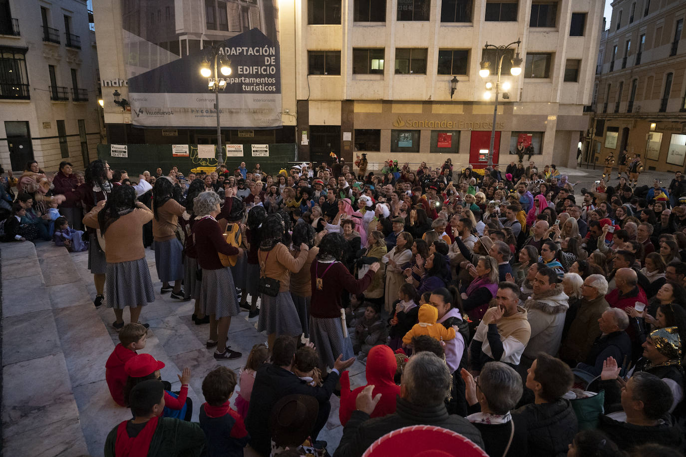 Fotos | Ambiente en el lunes del Carnaval de Badajoz 2024