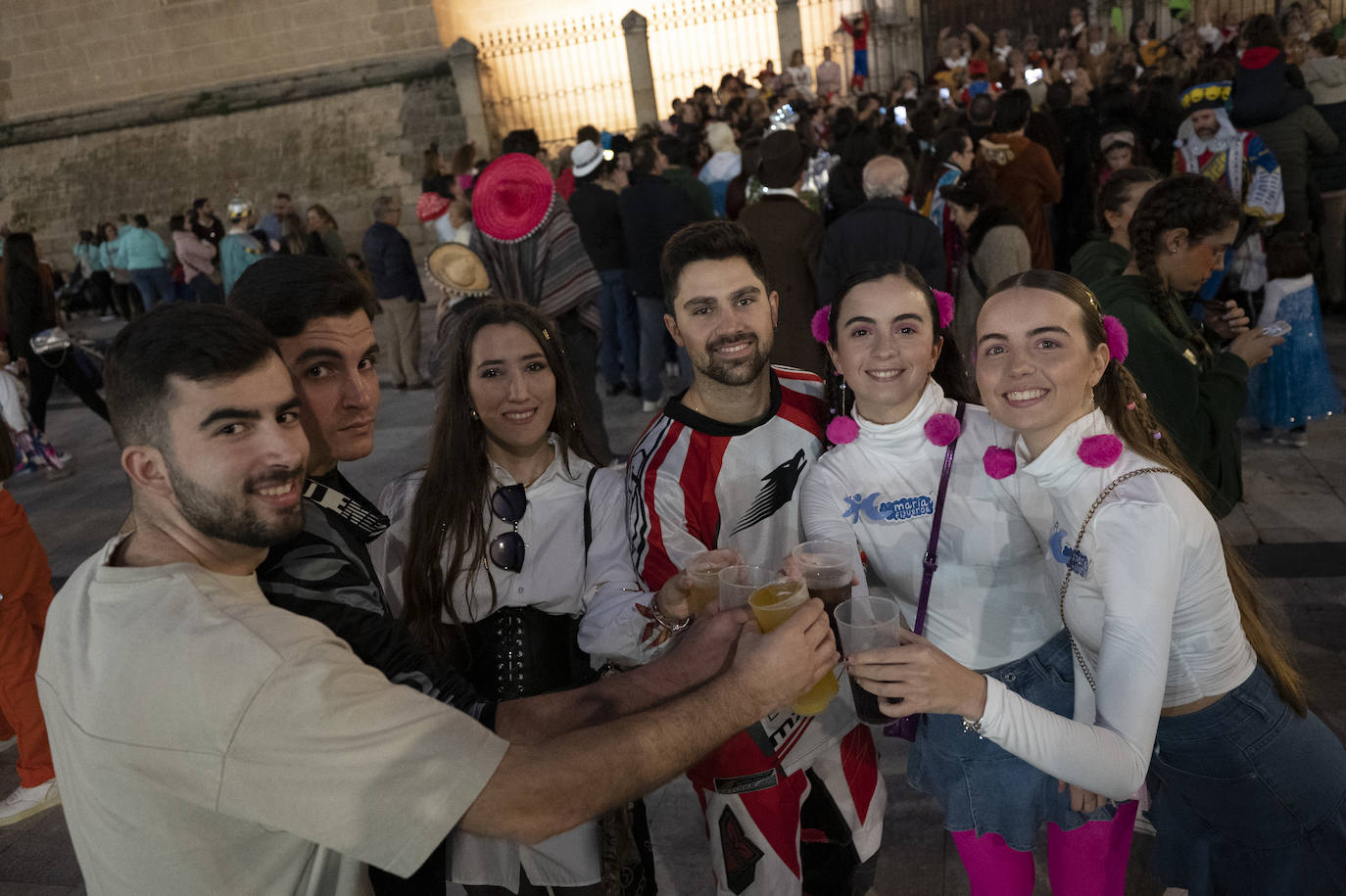 Fotos | Ambiente en el lunes del Carnaval de Badajoz 2024