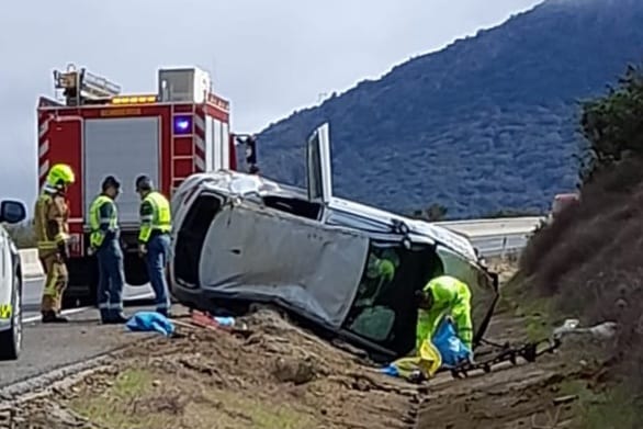 Herida una joven tras una salida de vía en la A-5 cerca de los túneles de Miravete