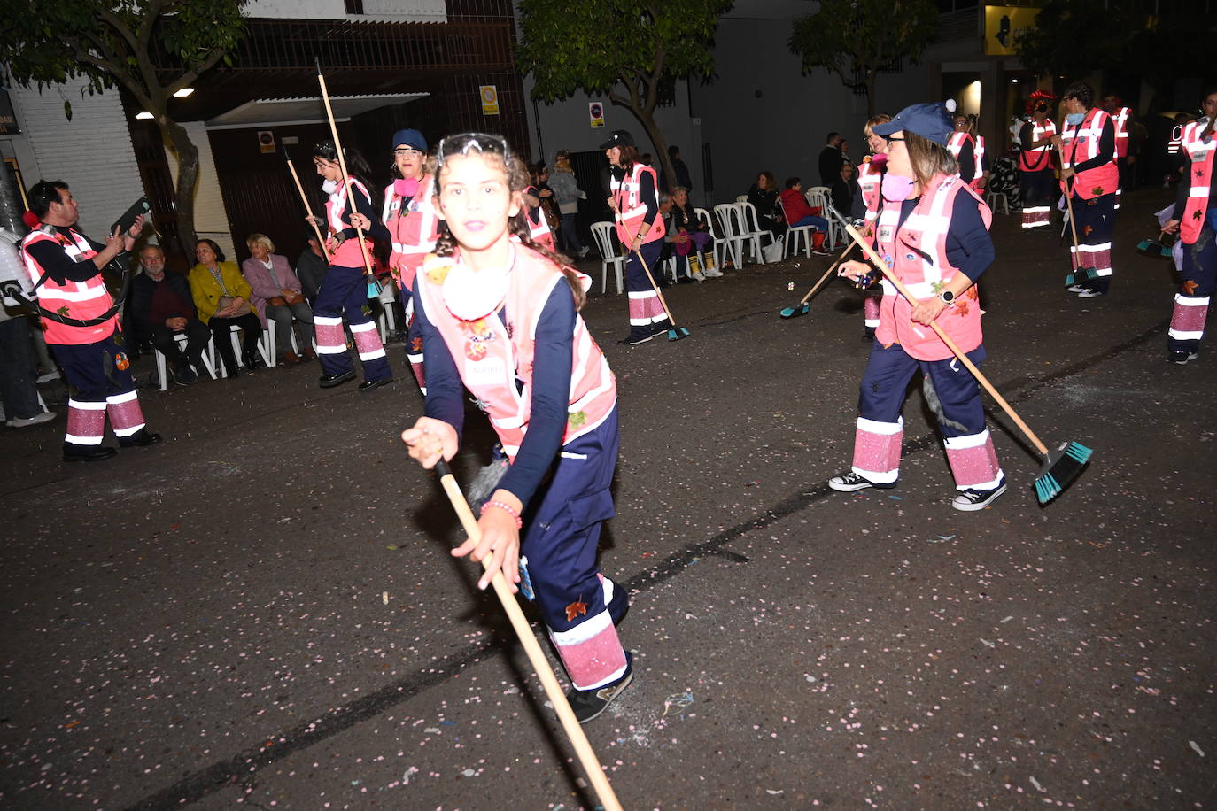 Las mejores imágenes de los grupos participantes en el desfile del Carnaval de Badajoz