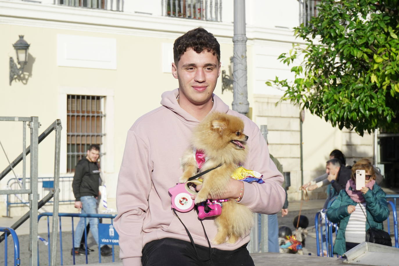 Las mejores imágenes del concurso de disfraces de mascotas del Carnaval de Badajoz