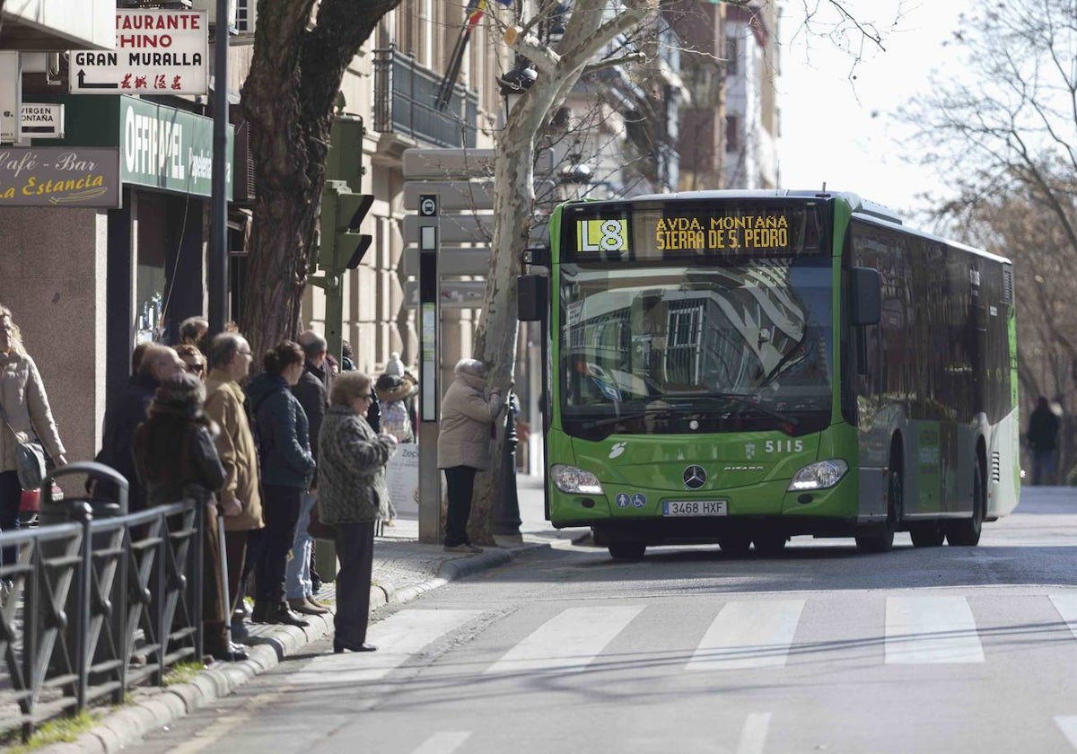 La línea 8 es la más utilizada con 1,2 millones de viajeros en 2023.