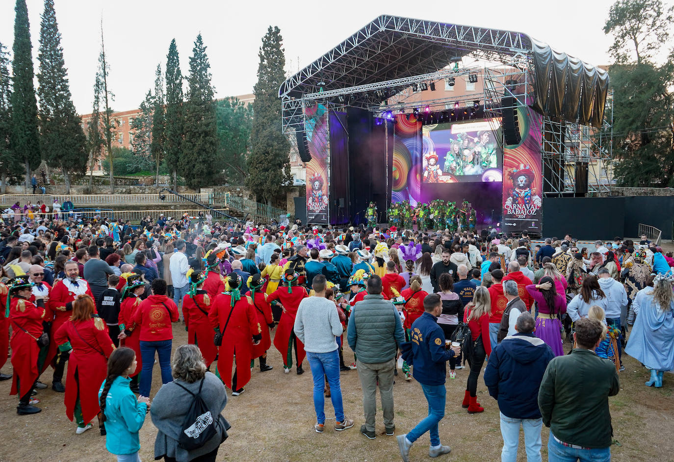 Las mejores imágenes de la Gran Gala del Carnaval de Badajoz 2024